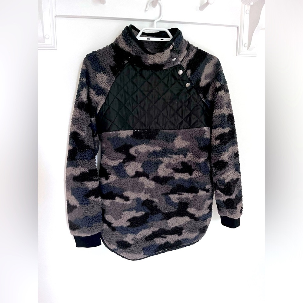 Sherpa Sweatshirt